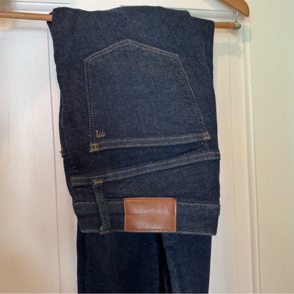 Madewell 9" High-Rise Skinny Jeans Size 26, Dark Blue - Picture 4 of 10